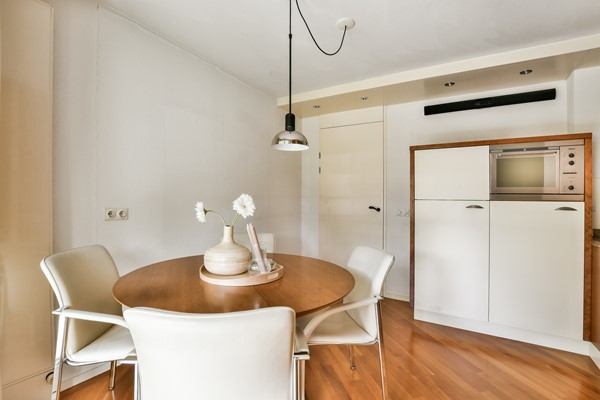 Medium property photo - Ladogameerhof 150, 1060 RE Amsterdam